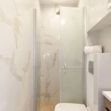 Le Petit Marche - New 2021 Fabuleux 2pax Wi-fi A/c * أنتيب