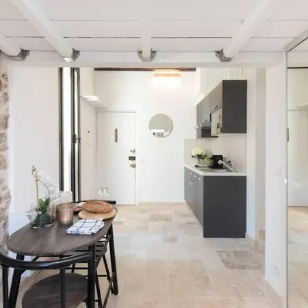 Le Petit Marche - New 2021 Fabuleux 2pax Wi-fi A/c Apartment Antibes